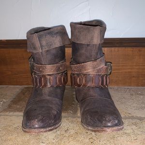 Freebird by Steven boots Size 9